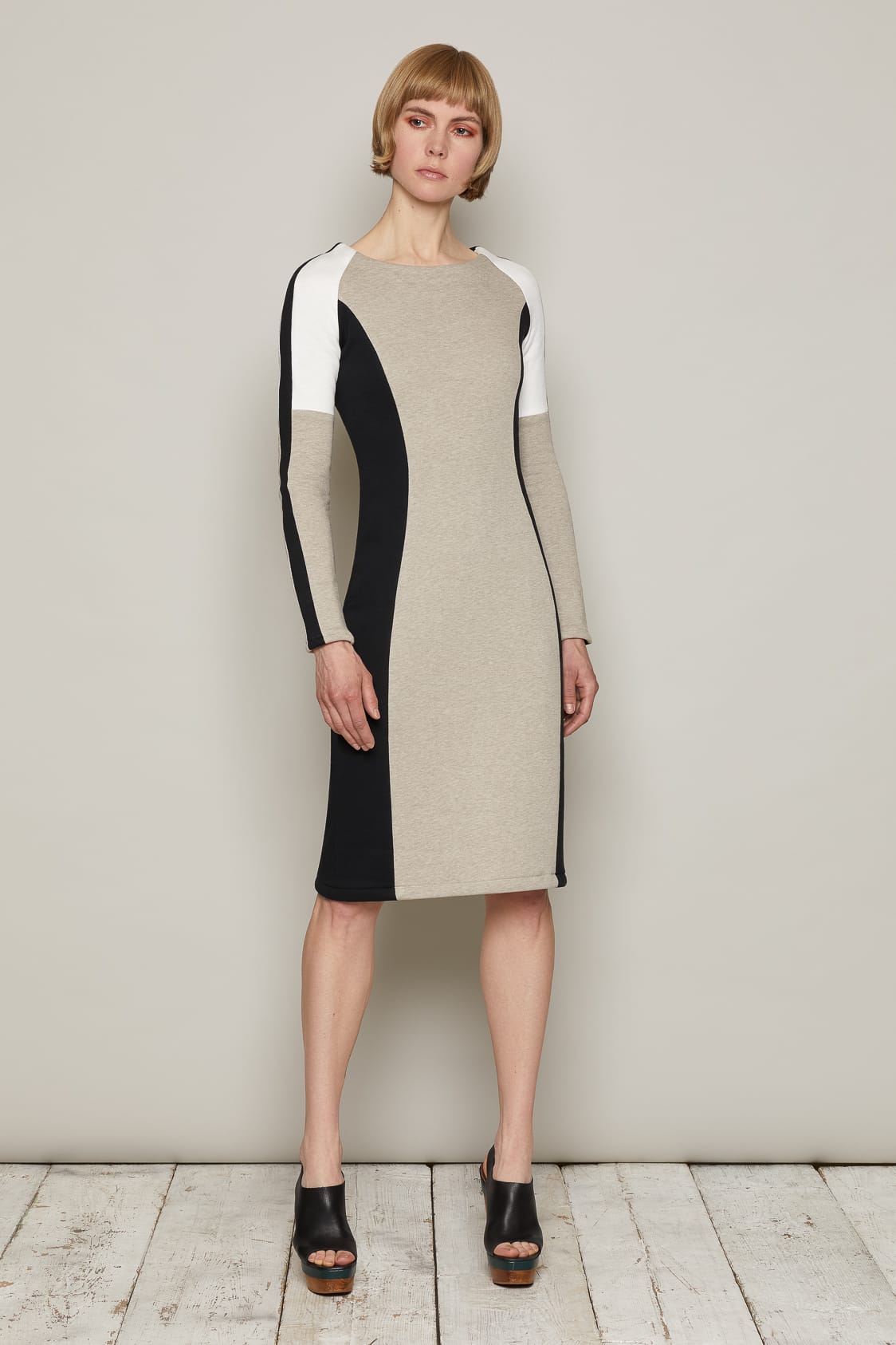 Gua Dress (Beige) - Image 3