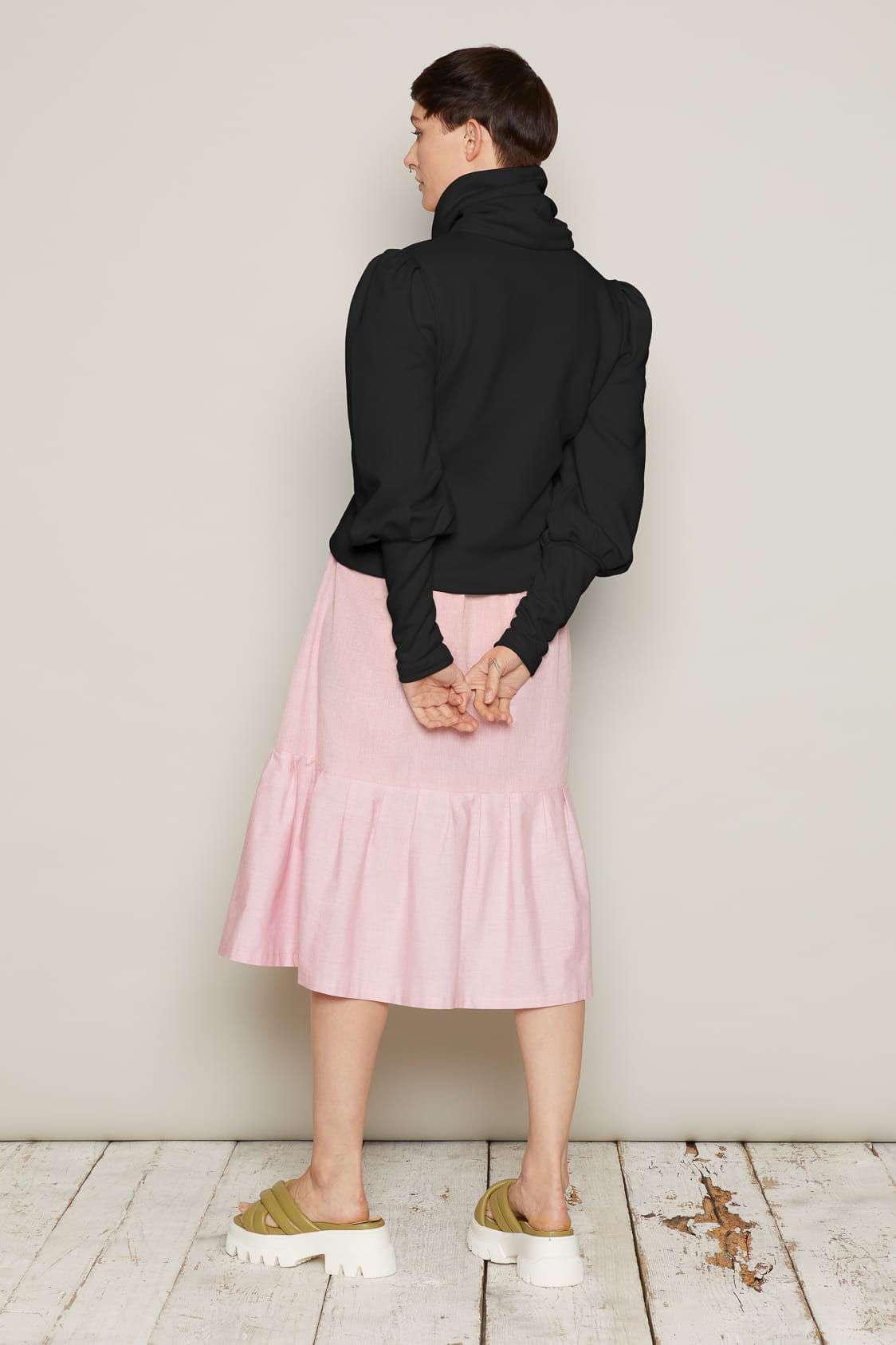 Logi Jumper (Black) - Image 3